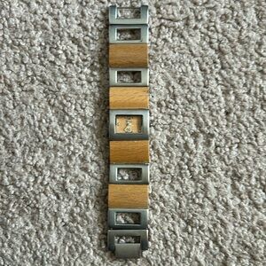 Geneva women’s vintage silver/wood bracelet watch measurements shown